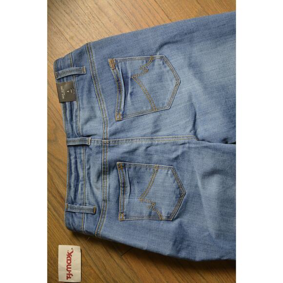 Max Jeans Women's Size 4 Crop Denim Blue - New with Tags - Picture 5 of 7